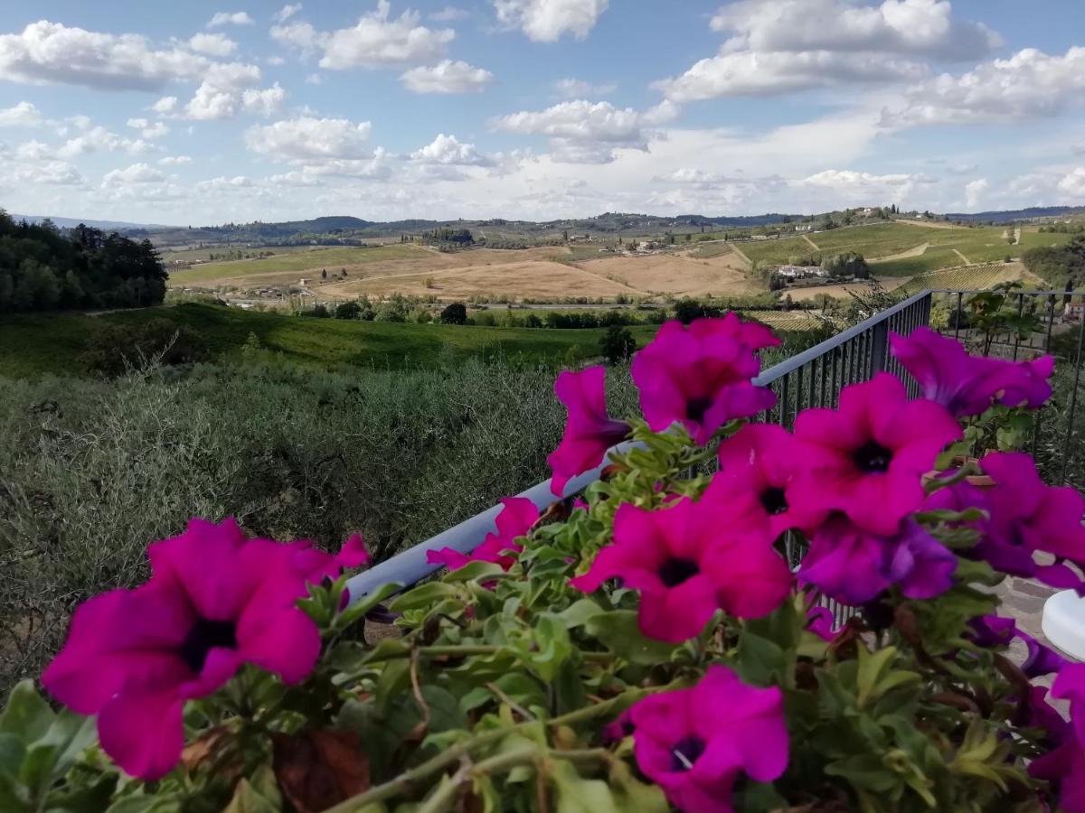 Poggio Massiccioli Apartment Poggibonsi Bagian luar foto