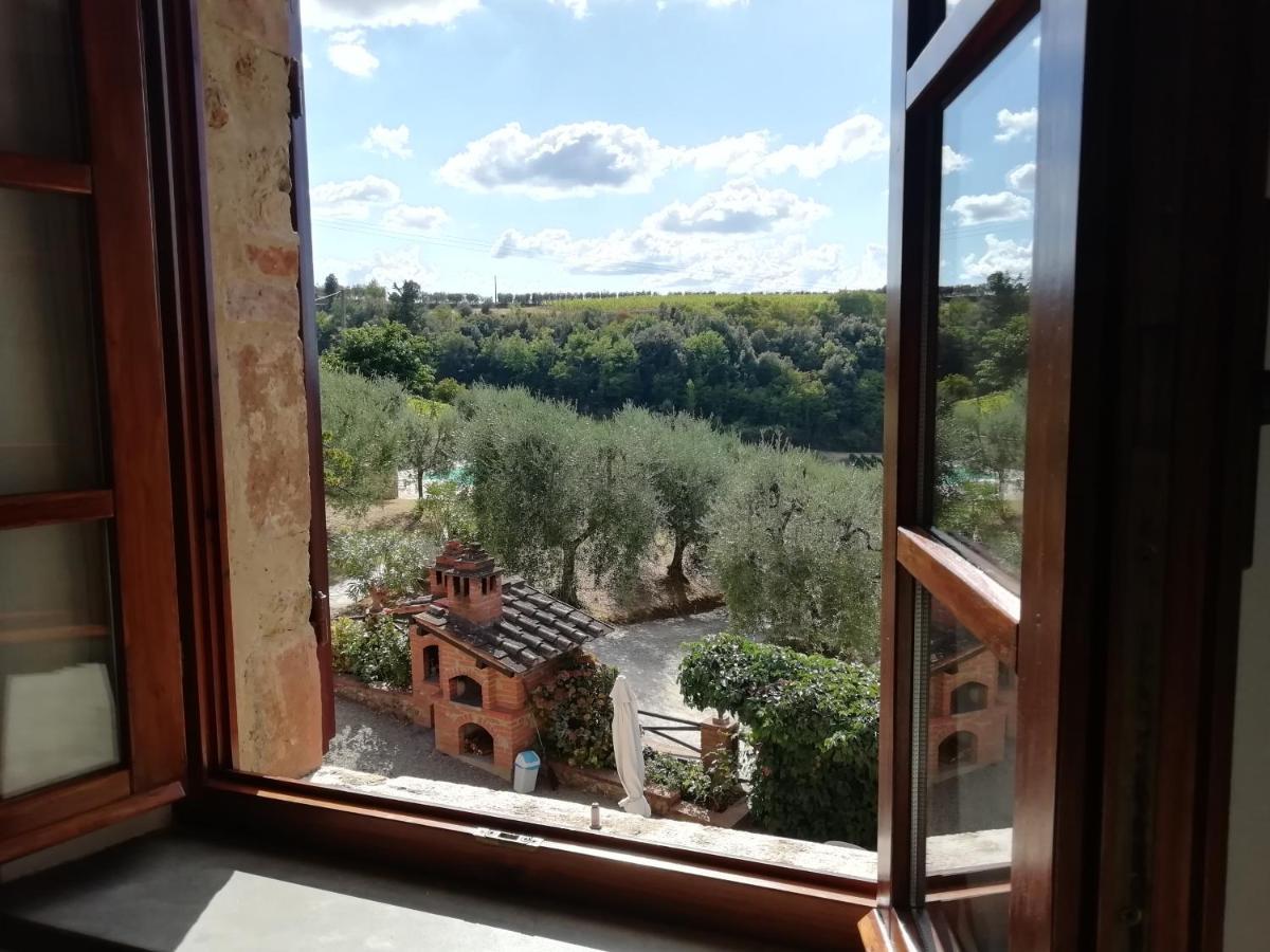 Poggio Massiccioli Apartment Poggibonsi Bagian luar foto