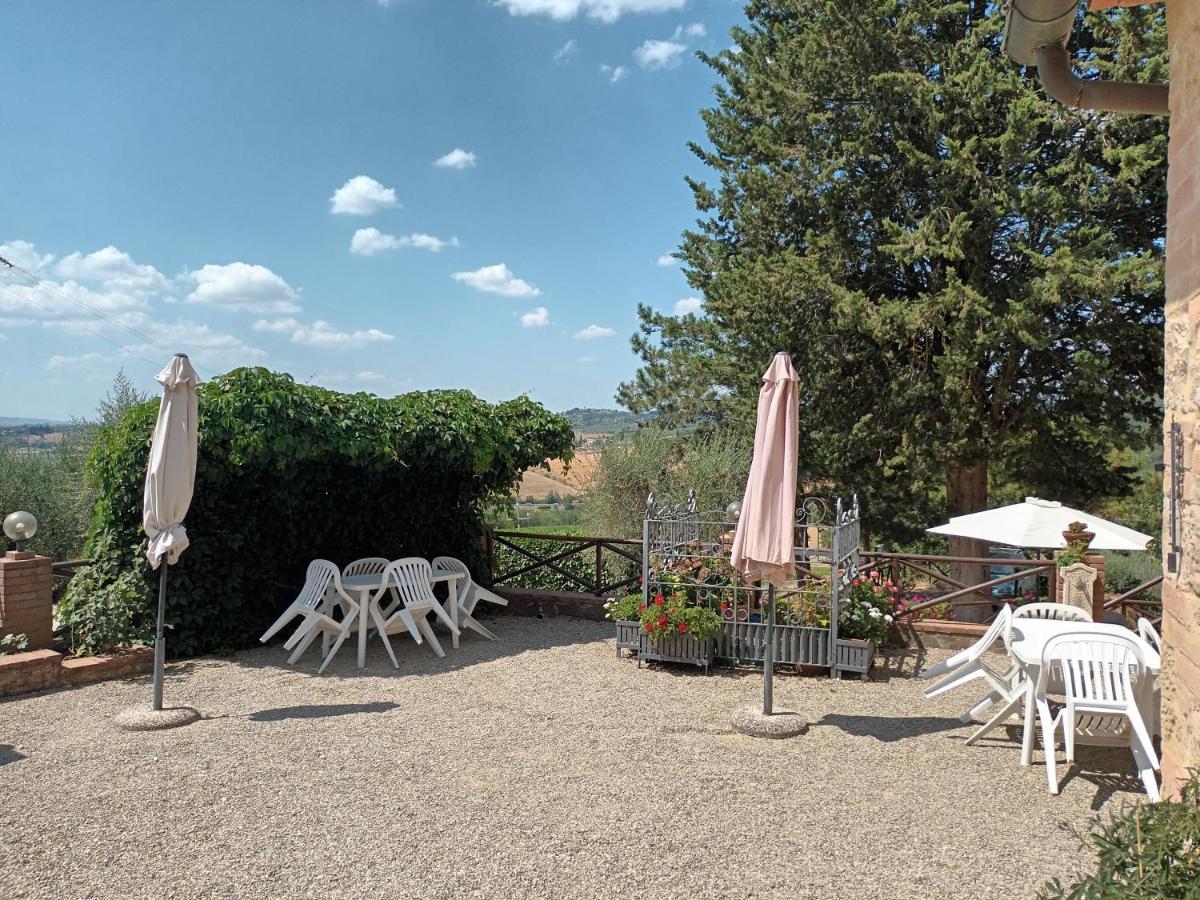 Poggio Massiccioli Apartment Poggibonsi Bagian luar foto